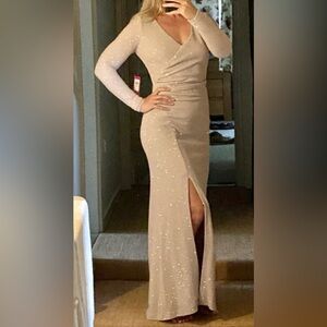 Beautiful flattering Vince Camuto wedding guest dress